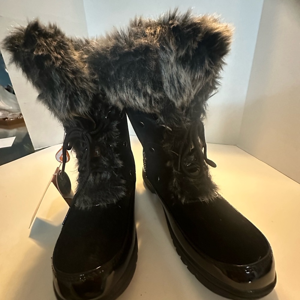 Sporto Black Winter Boots with Faux Fur